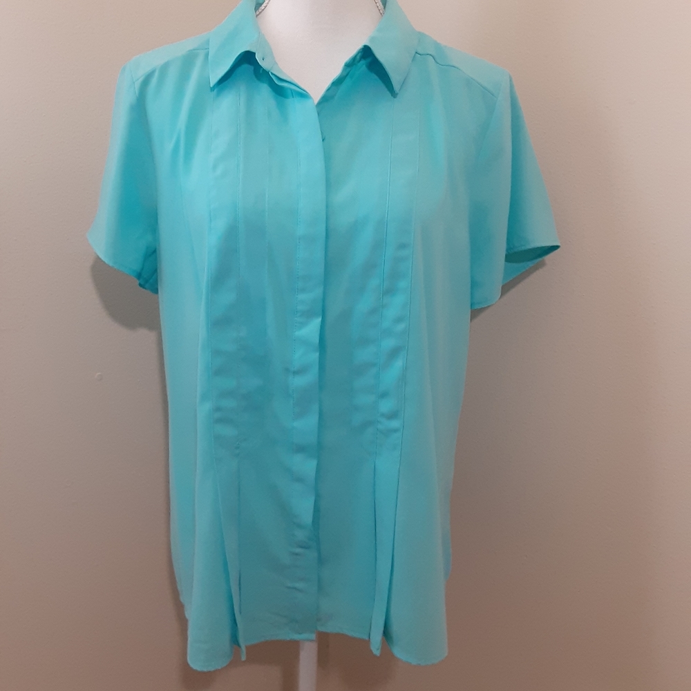 Dana Buchman Short Sleeved Button Down Pleated Polyester Shirt Sz Large